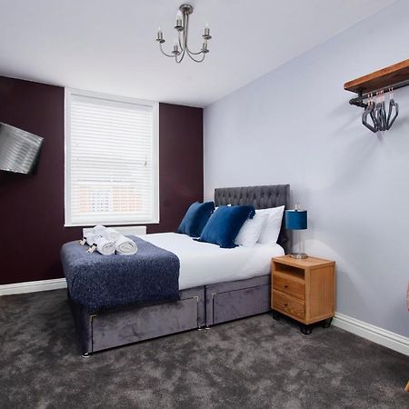 Delven House, Apartment 5 - Self Check-In, Self-Catering Serviced Apartment For East Midlands Airport 캐슬 도닝턴 외부 사진
