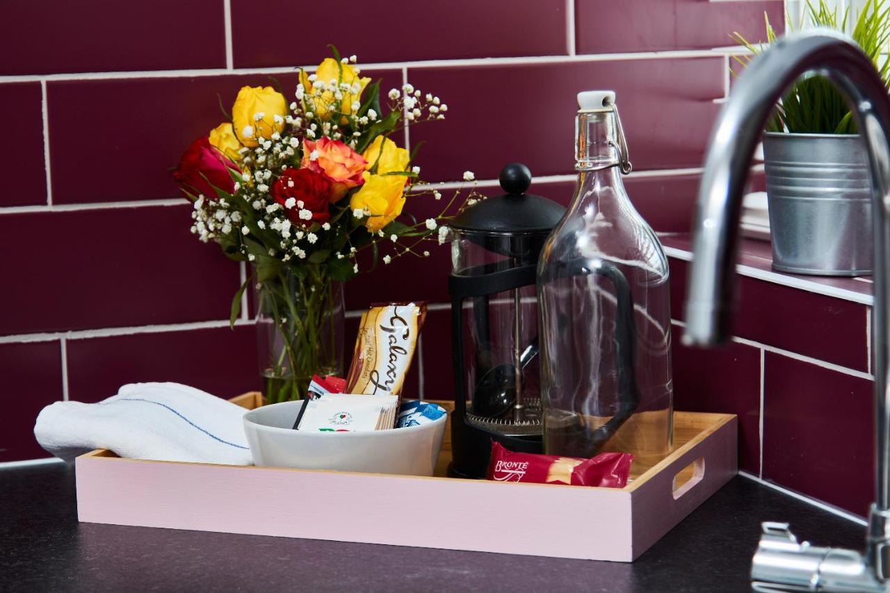 Delven House, Apartment 5 - Self Check-In, Self-Catering Serviced Apartment For East Midlands Airport 캐슬 도닝턴 외부 사진